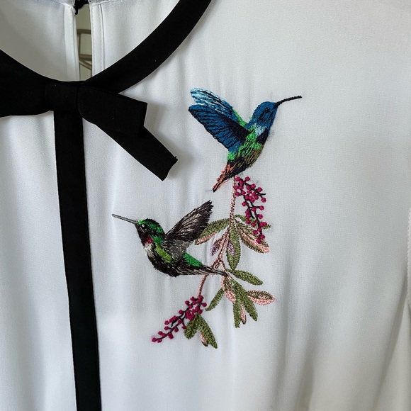 Exquisite Ted Baker dress, with detailed embroidery and high quality lining - Picture 3 of 5